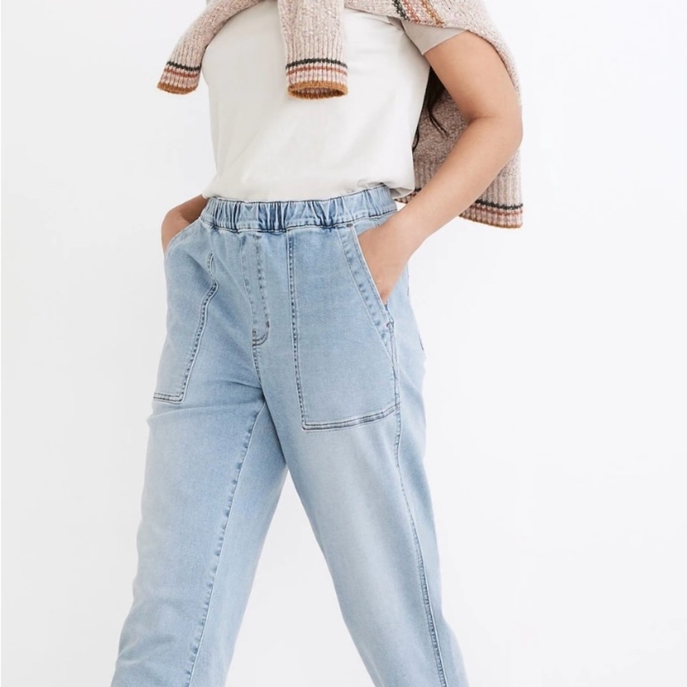Madewell Pull-On Relaxed Jeans in Bellview Wash Like New
